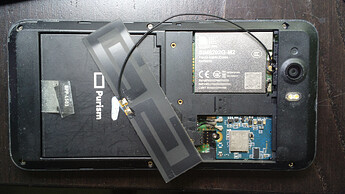 sim8202g_and_extra_antenna_in_Librem5